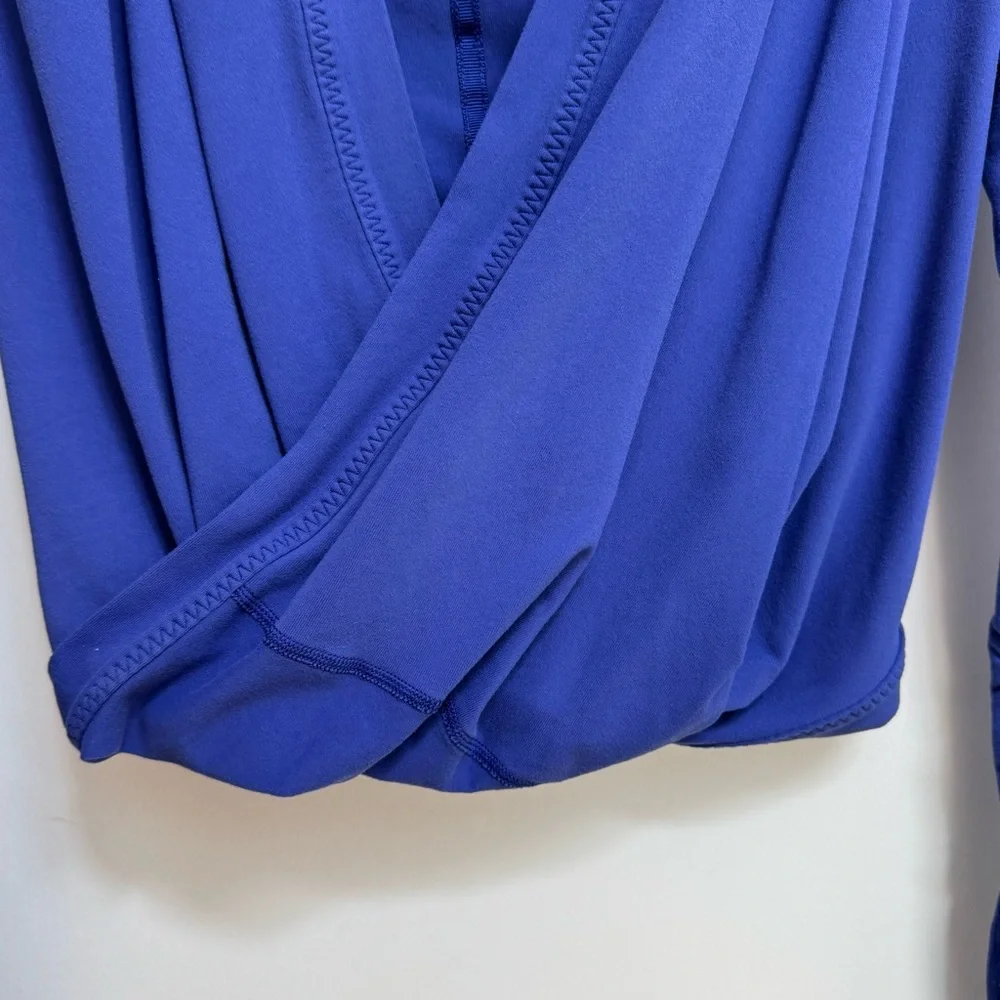 Ivivva‎ Lululemon Long Sleeve Wrap Top Thumb Holes Hoodie Girls Size 10
